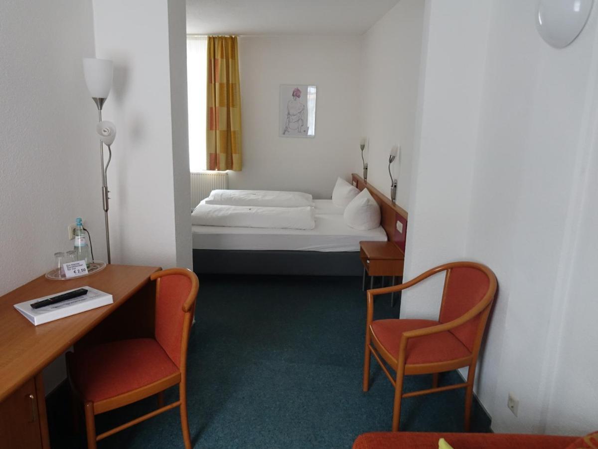 Adler-Hotel デーリッチュ エクステリア 写真